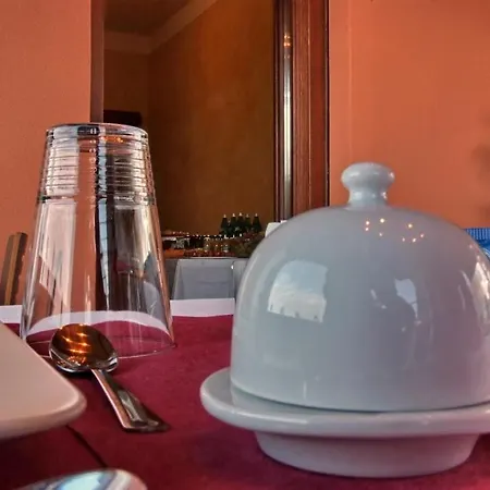 Vieulif فندق مبيت وإفطار Moniga del Garda